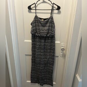 Maxi dress black and white